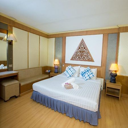 Phrae Nakara Hotel Exteriör bild