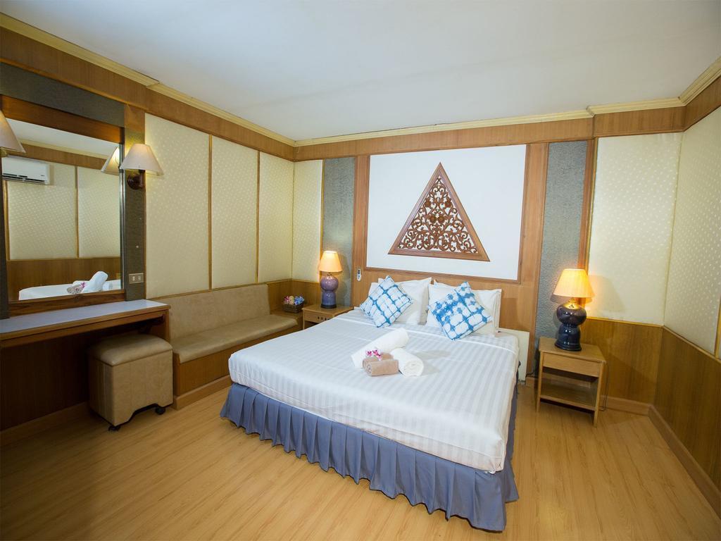 Phrae Nakara Hotel Exteriör bild