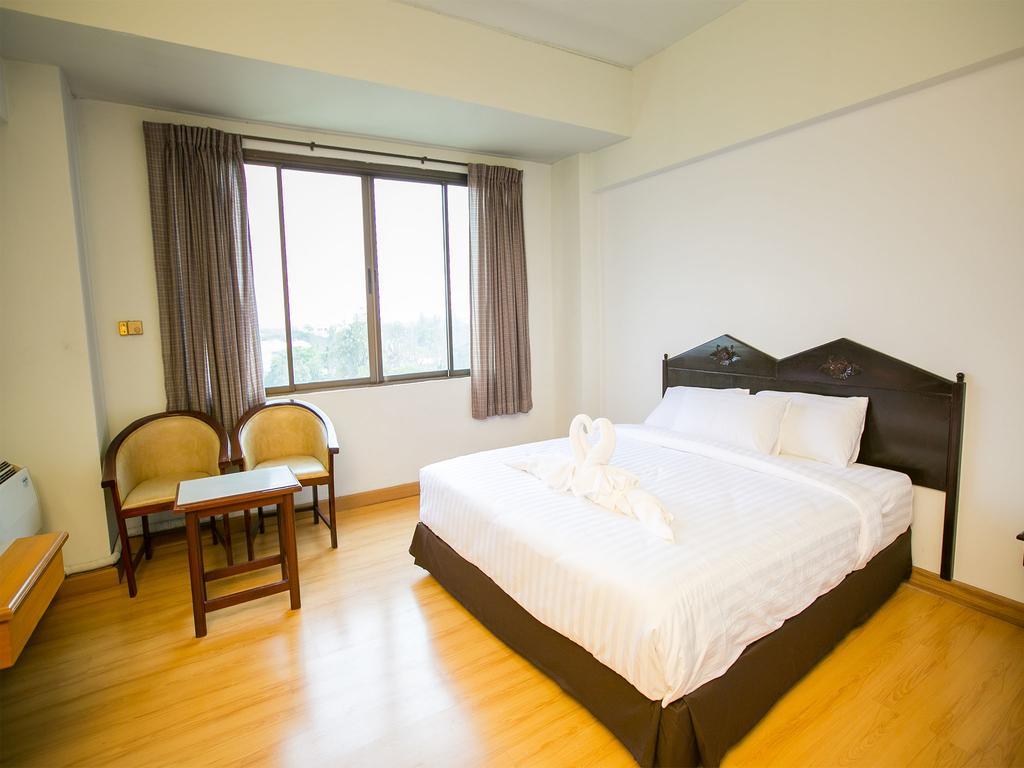 Phrae Nakara Hotel Exteriör bild