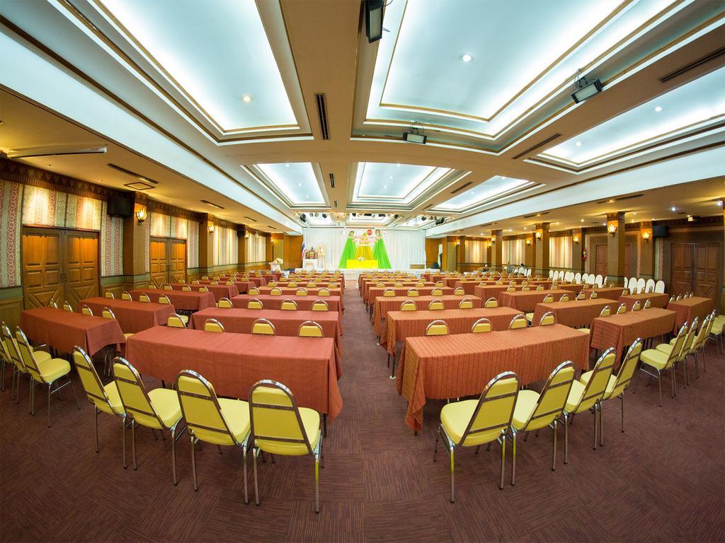 Phrae Nakara Hotel Exteriör bild