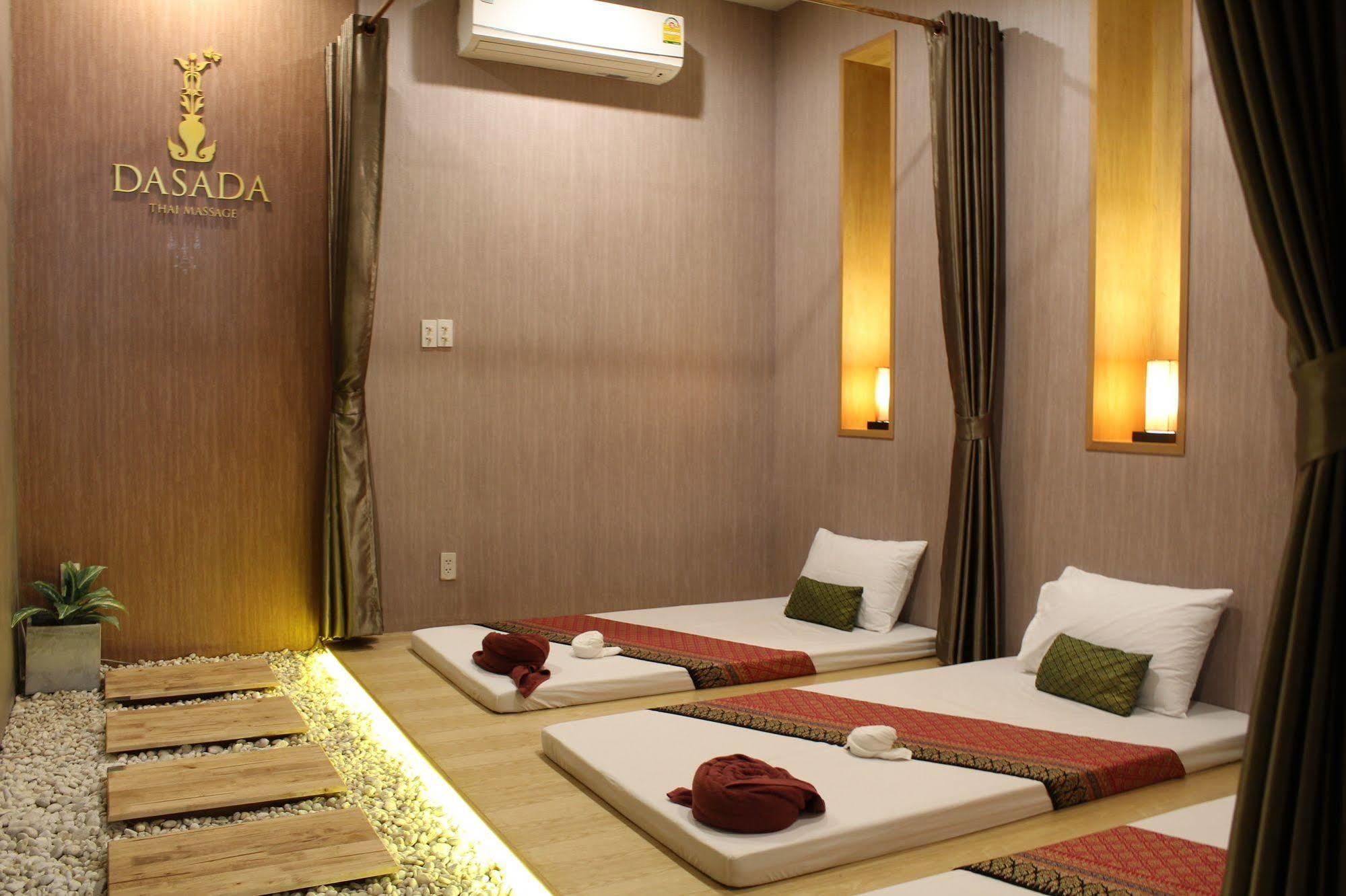 Phrae Nakara Hotel Exteriör bild
