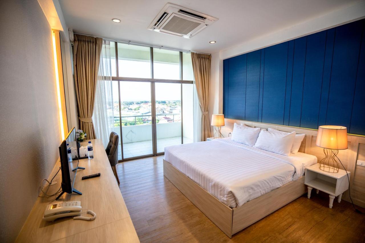 Phrae Nakara Hotel Exteriör bild